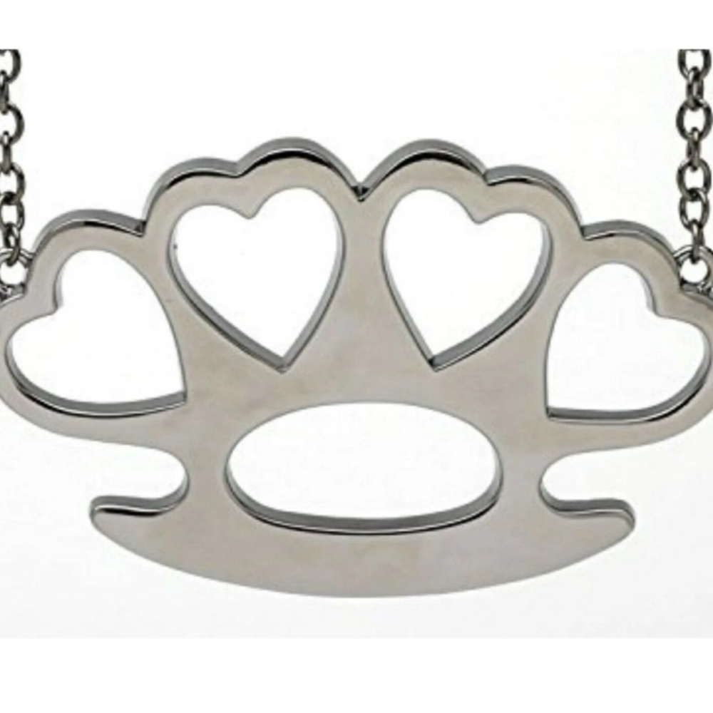Rock Rebel necklace in plain silver tone with chrome finish